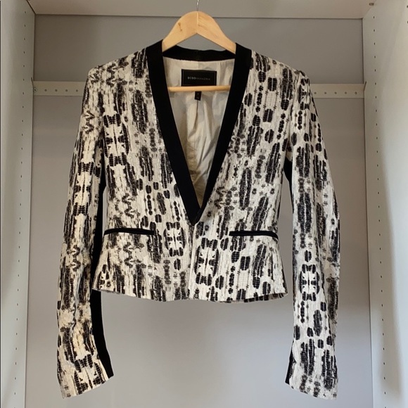 Bolero/tuxedo blazer from BCBG - Picture 1 of 3